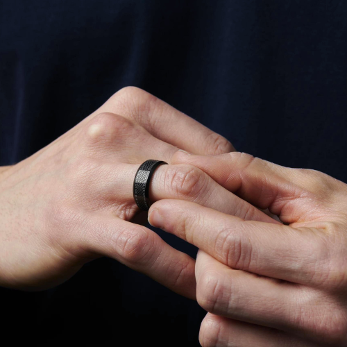 Anello da uomo in acciaio inox Tutti i crociali del pneumatico radiale del modello originale nera
