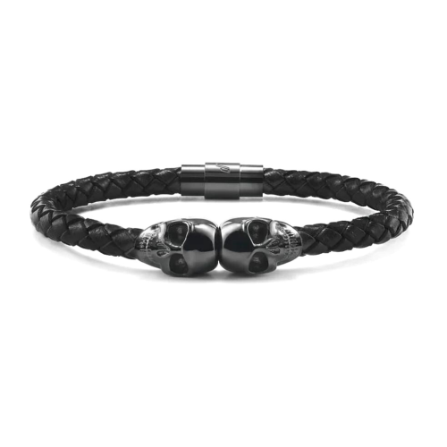 Cinturino in pelle nera intrecciata per gli uomini, mostrando le due teste centrali della morte e la chiusura magnetica in accia
