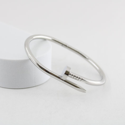 Pulsera de uñas de plata para mujer en acero inoxidable Brazalete elegante y minimalista