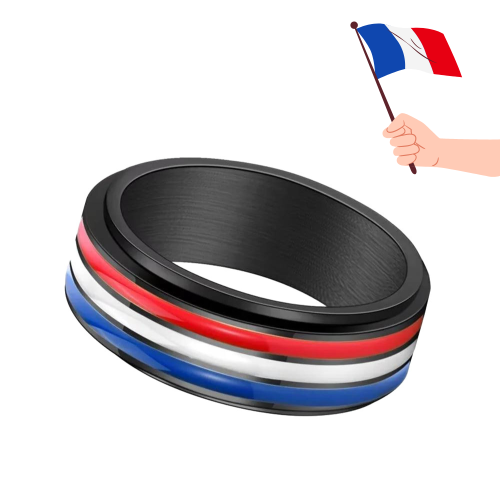 Shot of the ring showing the gloss of the contrasting tricolor veneer with brushed black steel