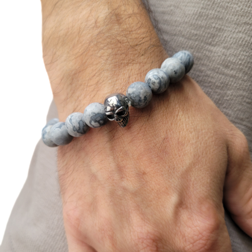 Bracciale grigio agata testa di morte uomo: sublimare il polso