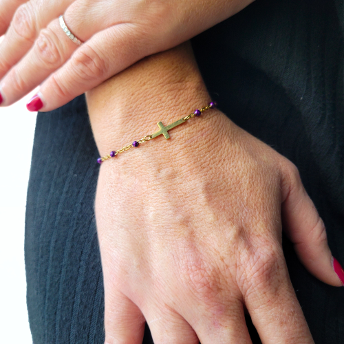 Women's Bracelet Beads With Rosary Cross Trend in Gold Steel Fine Purple