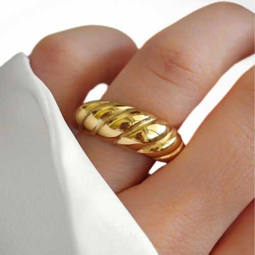 Anello a cupola rampicante Donna Crescent Torsa in acciaio inossidabile oro