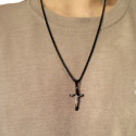 Pendentif Croix Homme et Chaîne Jésus Christ Crucifié en Acier Inoxydable Noir Pour Homme