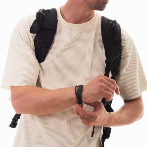 Braccialetto maschile in pelle nera e in acciaio: personalizzabile