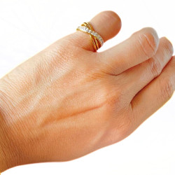 Hochzeits-Allianz-Ring zwei interaced Ringe Frau in Goldstahl-Serti-Kristallen