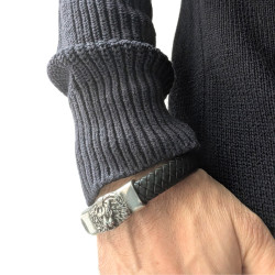 Pulsera de hombre de cuero trenzado negro y placa de acero con cabeza de león