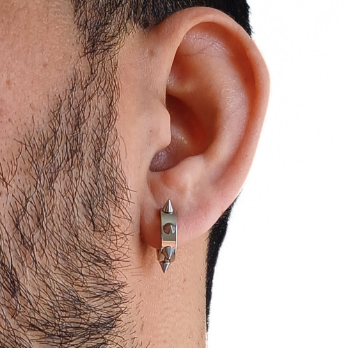 Earrings man pointed steel: bold style