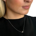 Pendant collar in the form of a drop of water: trendy and modern
