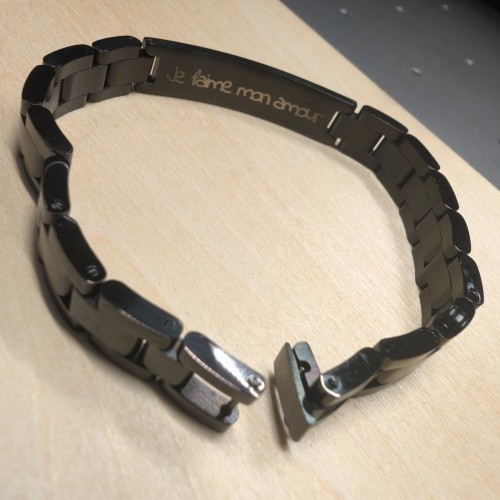 Braccialetto in acciaio inox nero con piastra personalizzata 20 cm