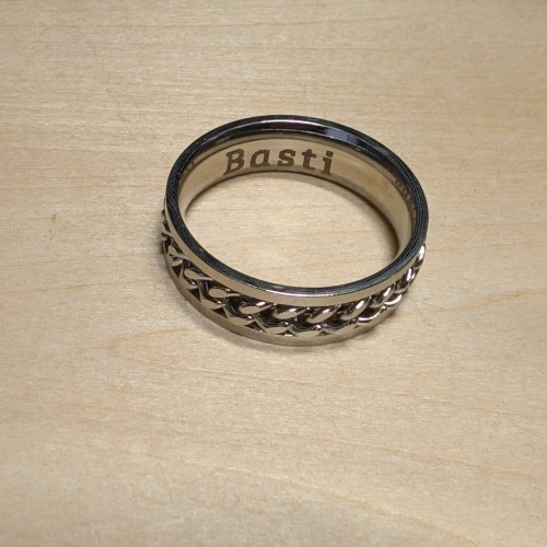 Chain Ring Female Man Steel: Calming Your Anxishes With Class