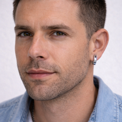 Men's Creoles in Grooved Stainless Steel 13 mm - Elegant Male Earrings 2