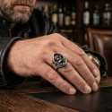 Anello dell'uomo d'acciaio Capo dell'Alto della morte Ambientazione esterna