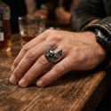 Stahl Herrenriss Ring - Schädel und offene Dämonenflügel