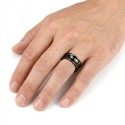 Anello nero in titanio con design concavo stile automobilistico