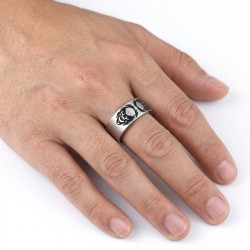 Anillo de anillo de hombre de acero cepillado - Demonio y grabado de la cabeza de la muerte 2