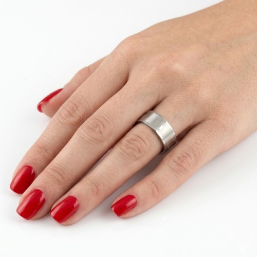Bague femme signe astrologique taureau en acier inoxydable avec bords polis