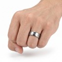 Bague de fiançailles haut de gamme en métal rare inrayable pour une brillance permanente
