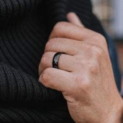 Mixed Alliance Ring mit minimalistischem schwarzem, schwarz poliertem Edelstahl-Design mit bequemen gebogenen Innenraum 2