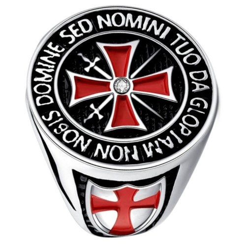 Bague homme avec blason rouge avec croix de malte et devise chevalier templier en relief