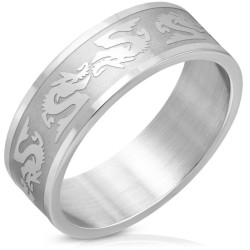 Anello moderno dell'anello dell'uomo in acciaio inossidabile con bordi smussati e draghi mitologici incisi