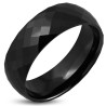 Modern and wide ring ring for men in black ceramic with carved surface of multiple geometric facets