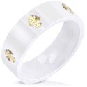 Bague anneau moderne et large pour homme en pure céramique blanche avec croix templières dorées gravées au laser