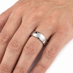 Anillo de alianza moderno y amplio para el hombre en carburo de tungsteno con superficie completamente facetada de pequeños rect 2