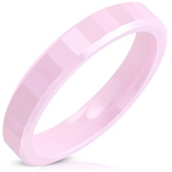 Anello moderno di alleanza per donna in ceramica rosa puro con rettangoli di superficie delicatamente da campeggio e sfaccettati
