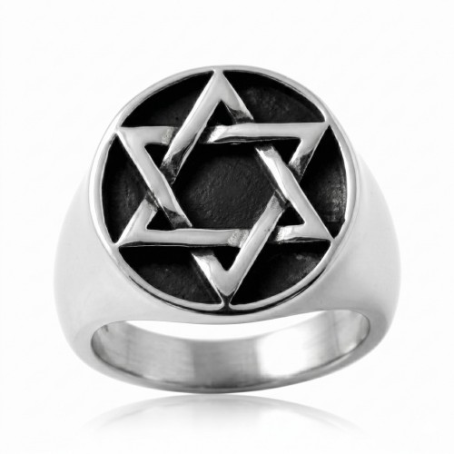 Chevalière moderne et large pour homme en acier inoxydable avec plateau orné d'une Étoile de David sur fond noir