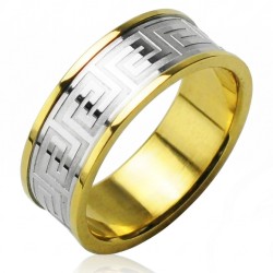 Anello moderno e molto ampio per uomo in acciaio bicolore con fascia centrale con un friezo greco labirinto e bordi dorati