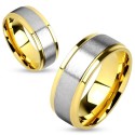 Anello moderno di alleanza per donna e uomo in acciaio a due colori con fascia centrale in argento spazzolato e bordi placcati i