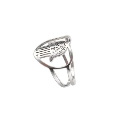 El corazón y el anillo de mano de Fatma corren por una mujer musulmana para un estilo elegante, elegante y protector a diario