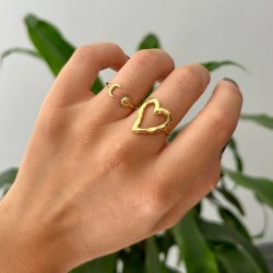 Verstellbarer Ehefrau-Ring in Gold-Edelstahl mit einem offenkundigen Herz-Muster und gehämmerter Textur. 2