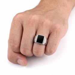 Modern and original knight for stainless steel man with a rectangular face set with a black cabochon 2