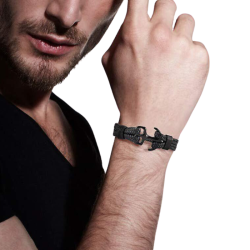 Bracciale da uomo in doppio cordino di pelle con chiusura...