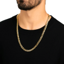 Chaine collier acier doré maille cubaine serrée bling 60cm 8mm porté par un homme