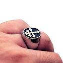 Ring ring royal steel silver cross Lorraine templier worn by a man