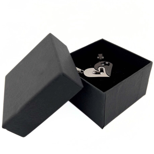 Pendentifs couple coeur sécable couple acier et plaqué noir et boite cadeau