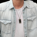 Pendentif homme plaque militaire en acier carbone noir chic chaine incluse