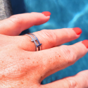 Anello ad anello femminile in acciaio color argento aperto doppio croce zirconi waled to pool