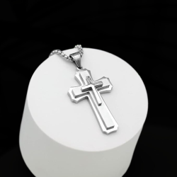 Collar con colgante para hombre con tres cruces de acero superpuestas, cadena incluida