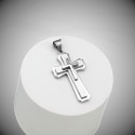 Pendentif homme trois croix superposées et chaine grains de café acier présenté