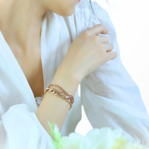 adjustable bracelet with triple rose gold steel link for women