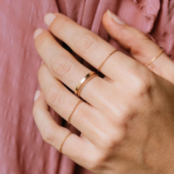 Fine pink gold steel chain ring flexible pink stretch trendy mesh