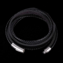 Pulsera de hombre de varios clasificados con correas de cuero trenzadas y lisas, así como cierre de clip personalizado.